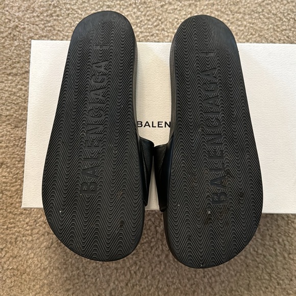Balenciaga slides - Picture 2 of 4